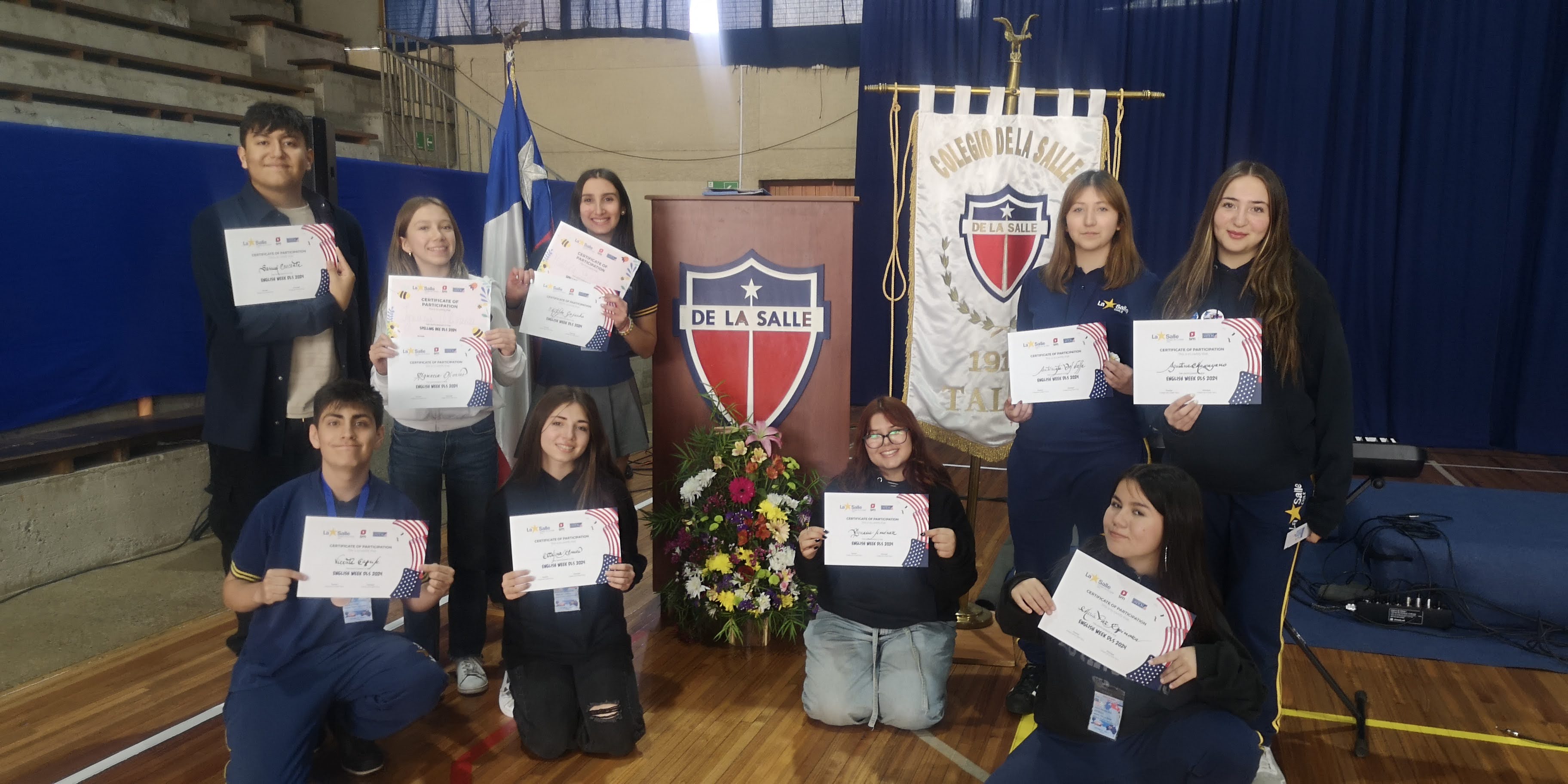 NUESTROS ESTUDIANTES PARTICIPAN DE LA SEMANA DEL INGLÉS