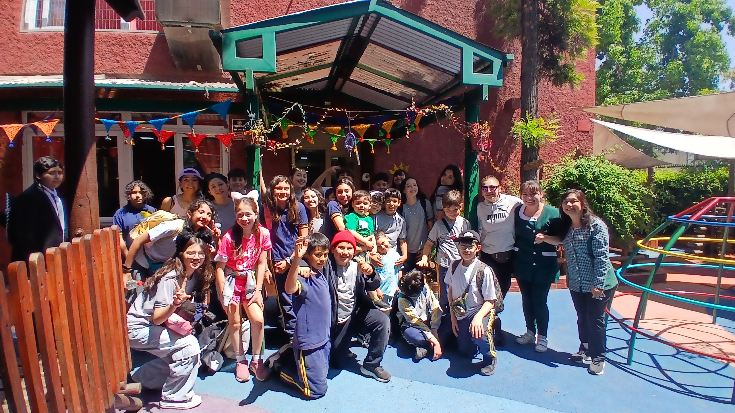 NUESTRO 6° BÁSICO 'A' VISITA UN JARDÍN INFANTIL